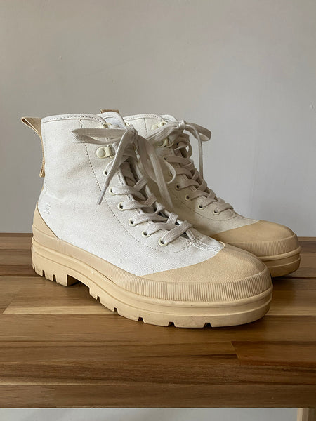 Everlane Canvas Utility Boot 7.5