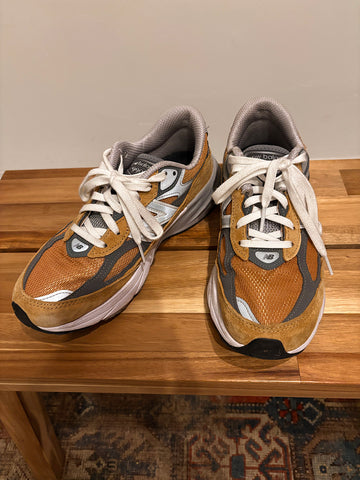 New Balance 990v6 Unisex Sneakers