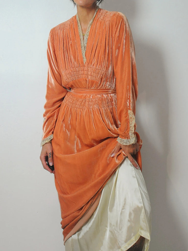 1920's/30's Coral Velvet Dress NOIROHIO VINTAGE 1920's/30's Coral Velvet Dress NOIROHIO VINTAGE