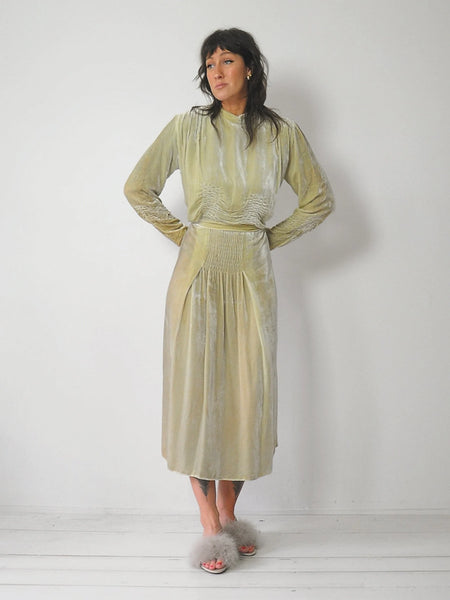 1920's/30's Pear Green Velvet Dress