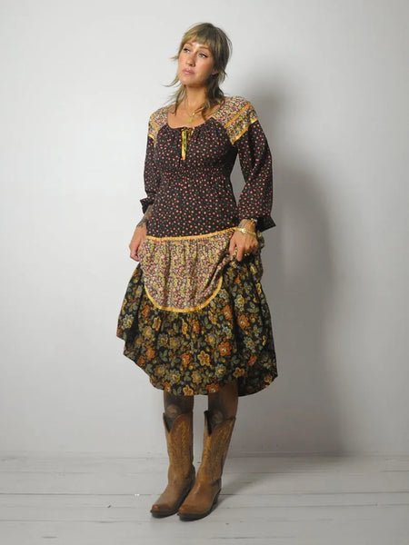 1970's Calico Prairie Floral Dress