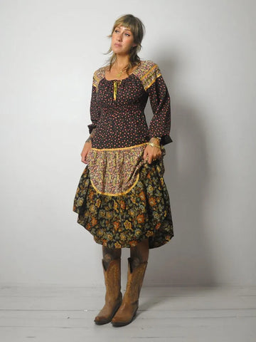 1970's Calico Prairie Floral Dress