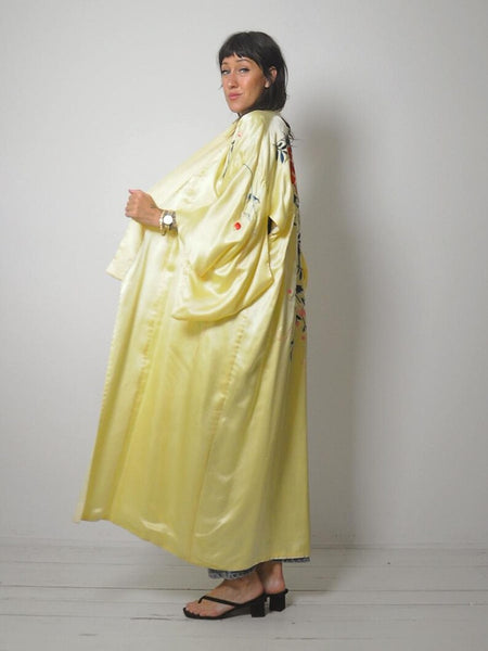 50's Satin Embroidered Kimono Robe