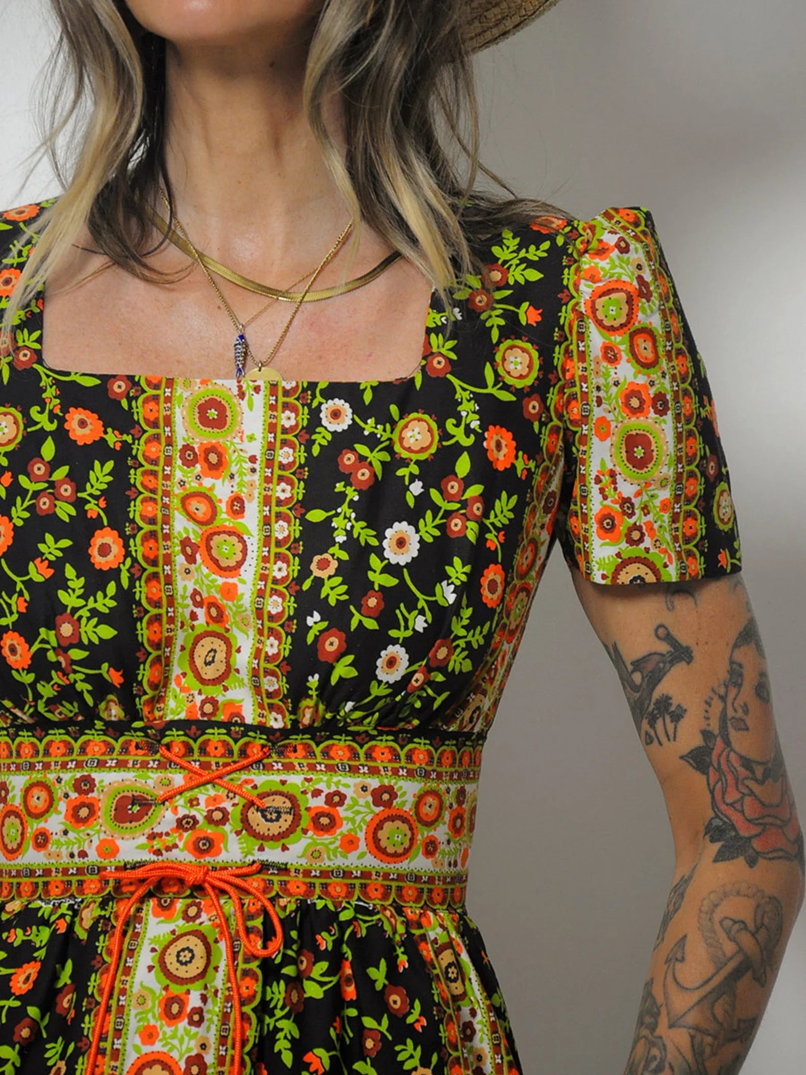 1970's Corset Tie Floral Dress