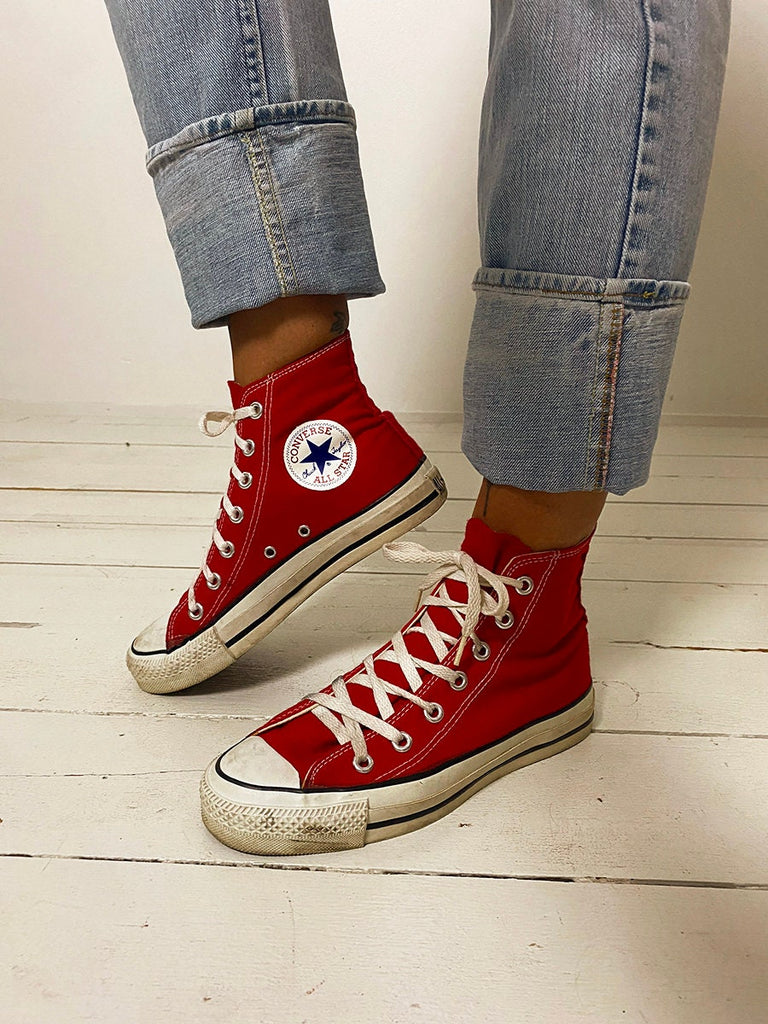80's/90's Red Converse All Star | size 7 – NOIROHIO VINTAGE